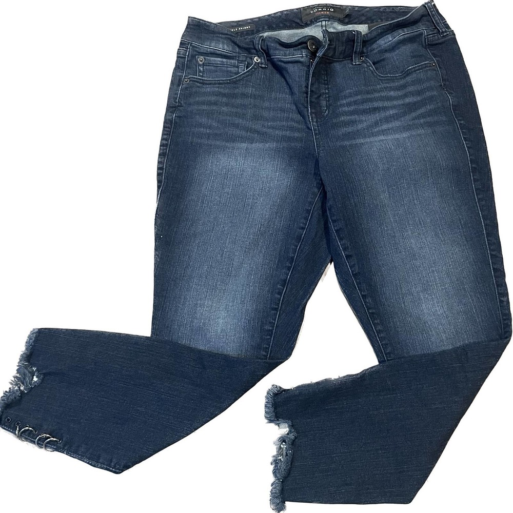 Torrid size 12 ankle skinny jeans with metal ring details